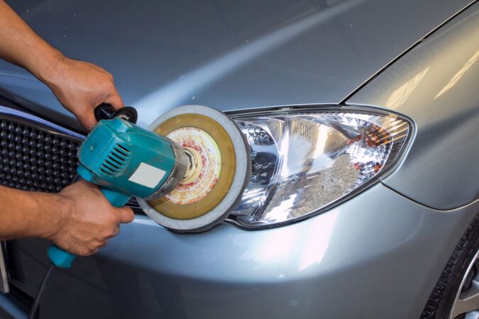 أفضل طريقة لتنظيف مصابيح السيارة